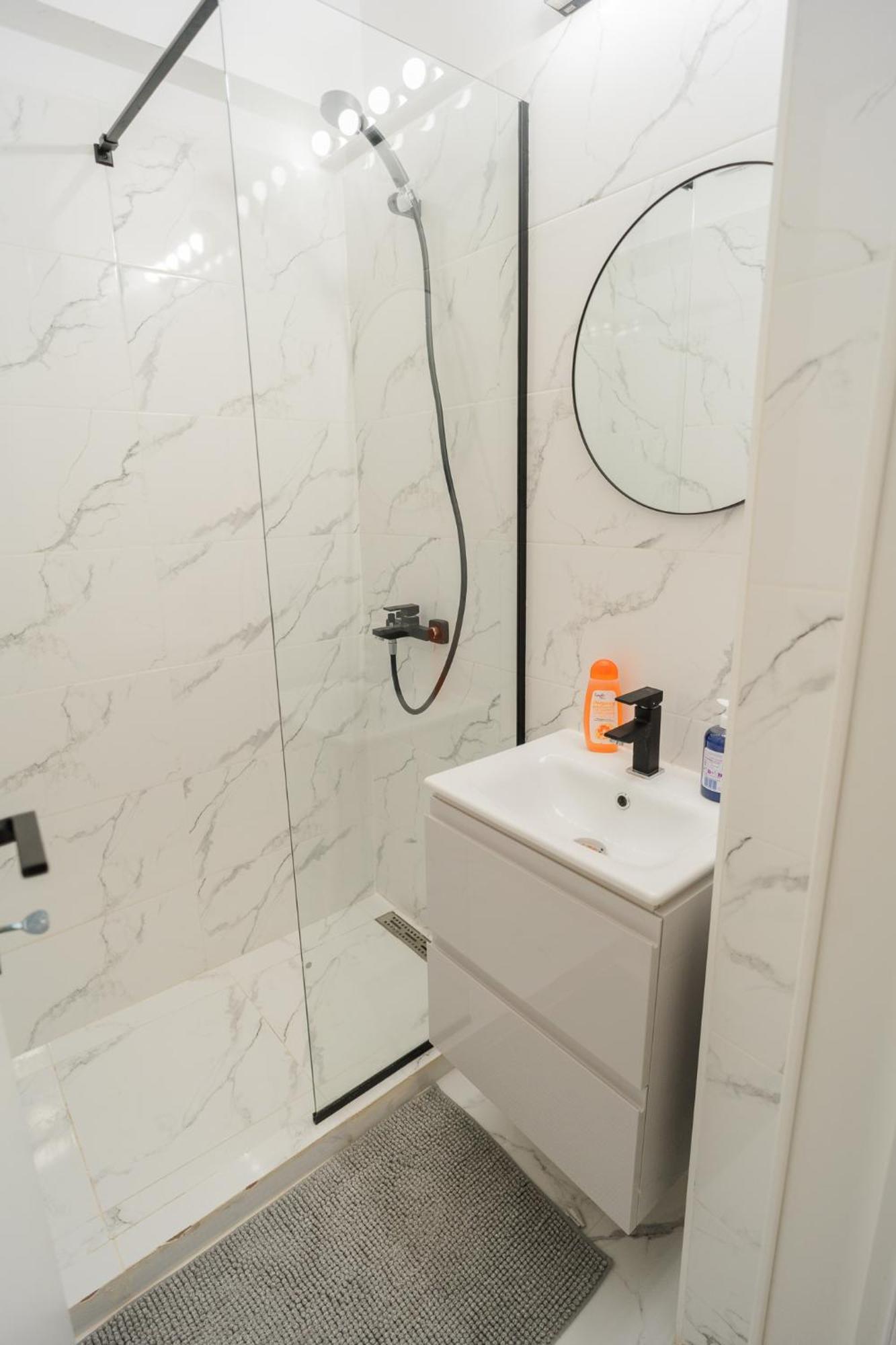 Elegant Gem Victoriei Avenue Apartman Bukarest Kültér fotó